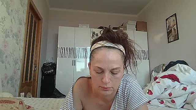 LindaStarS online show from May 16, 4:39 pm