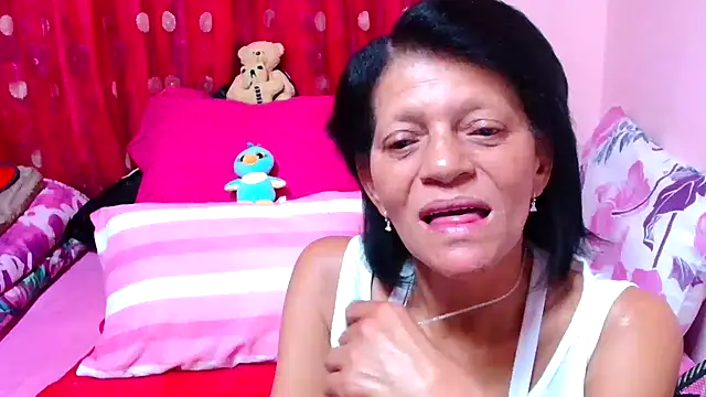 SLUTTYROXY online show from October 28, 6:24 pm