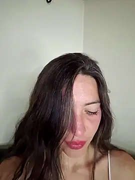 loveuu-bae online show from May 11, 4:25 am