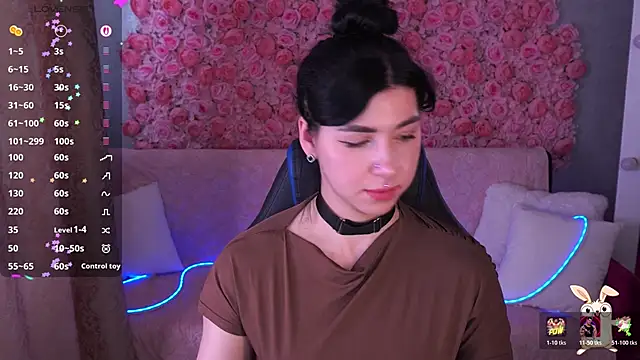 EmilyCandyy online show from May 7, 6:06 am