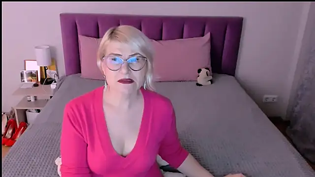 sabrinamacmarren online show from November 22, 2:20 pm