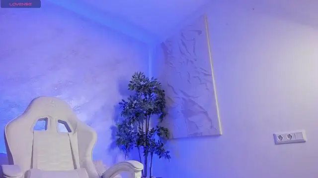 lissababe1 online show from May 20, 9:01 pm