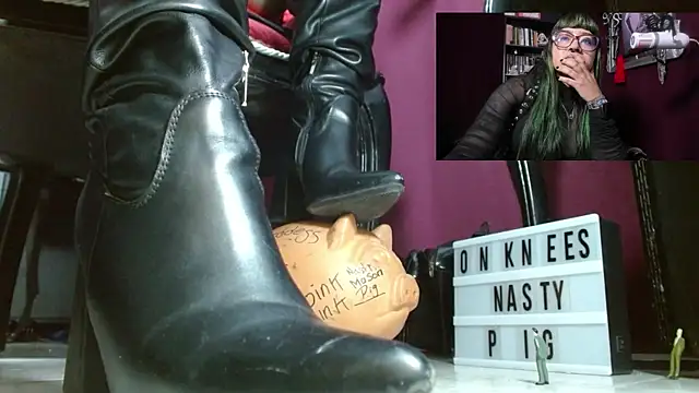 MeGoddesSara online show from May 16, 8:08 pm
