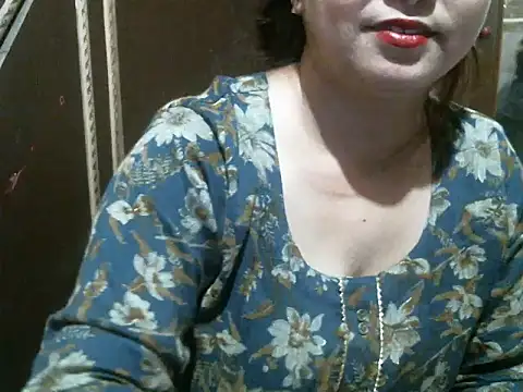 UrsMansi online show from May 4, 10:35 pm