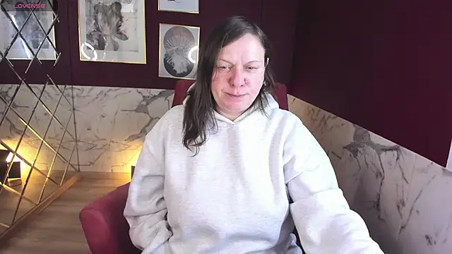 KellyPerfection online show from April 3, 5:49 am