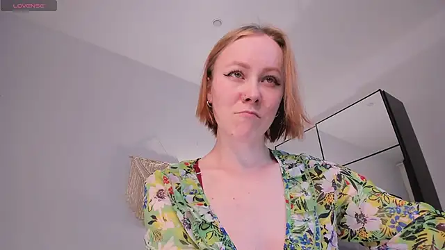 LilianKroft online show from May 7, 11:58 am
