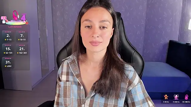Snapshot of EllaFresh chatting on September 23, 11:03 pm EllaFresh online show from September 23, 11:03 pm