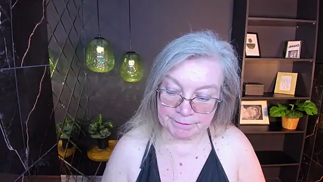 NataliMellow online show from May 6, 1:26 pm