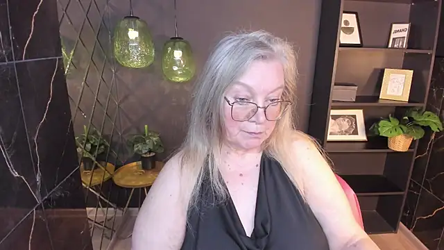NataliMellow online show from May 11, 4:04 pm