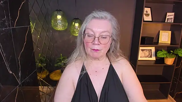 NataliMellow online show from May 2, 1:36 pm