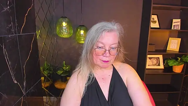 NataliMellow online show from May 24, 1:43 pm