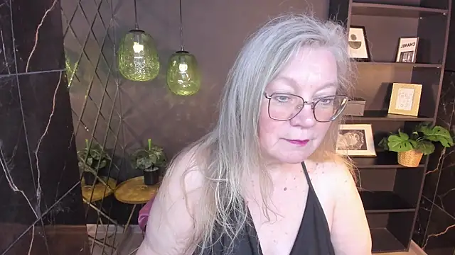 NataliMellow online show from May 11, 1:24 pm