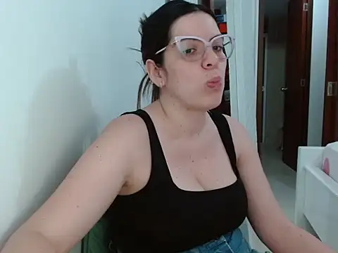 ashlymoon online show from May 13, 11:10 pm