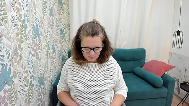 LeaPure online show from November 15, 5:08 am