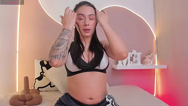 EllieMitchell online show from May 13, 6:57 pm