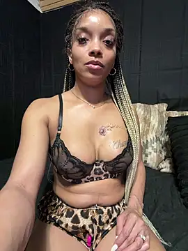 Rakiyahcharms online show from May 11, 10:28 am