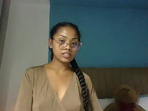 naya86 online show from May 20, 2:47 pm