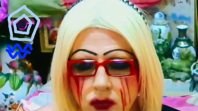 Goldeena online show from October 2, 1:21 am