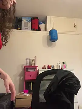 ladyturtle online show from April 7, 11:29 pm