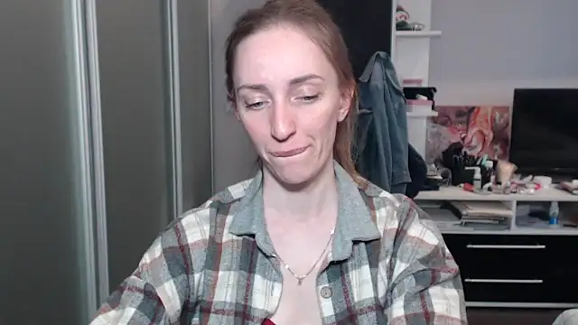 Natalimeowks online show from June 7, 6:26 pm
