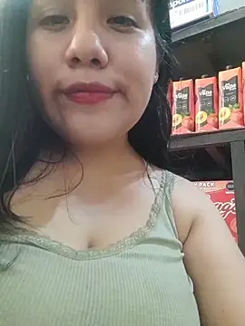 Kalani Engel online show from April 5, 8:30 pm