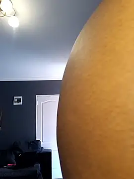 SWEETDOLLY29XX online show from February 9, 7:43 am