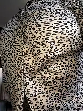 SWEETDOLLY29XX online show from May 25, 10:14 am
