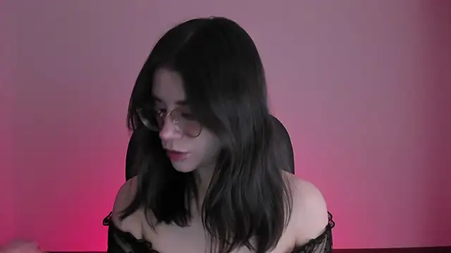 HazelKush online show from October 22, 1:32 am