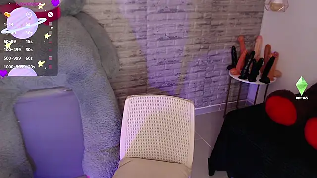 TinnaCobb online show from May 19, 4:14 pm