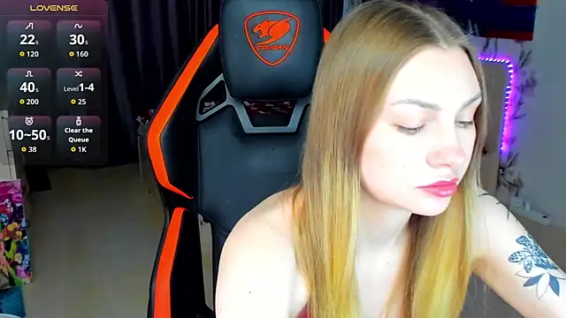 BiMolly online show from May 7, 1:54 am