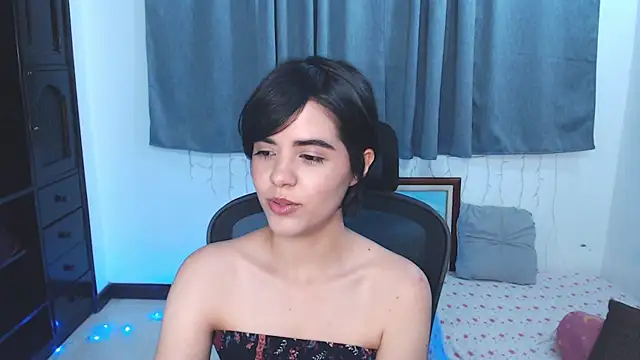 mia collins x online show from May 28, 11:46 pm