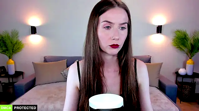 TheWoman   online show from May 15, 7:27 pm