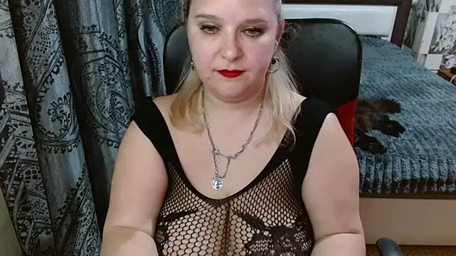 Boolochka online show from May 4, 7:39 pm