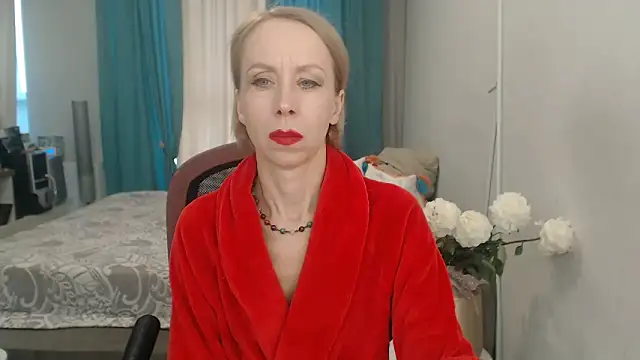 LuxuryNika online show from May 16, 3:00 pm