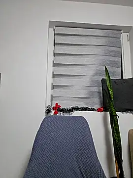 IsabelleCraft online show from November 29, 6:01 pm