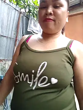 XXLorie 02 online show from April 7, 9:44 am