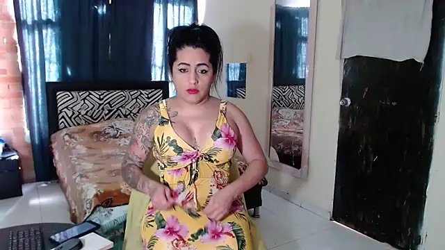 Sashaferrari2000 online show from March 21, 1:49 pm