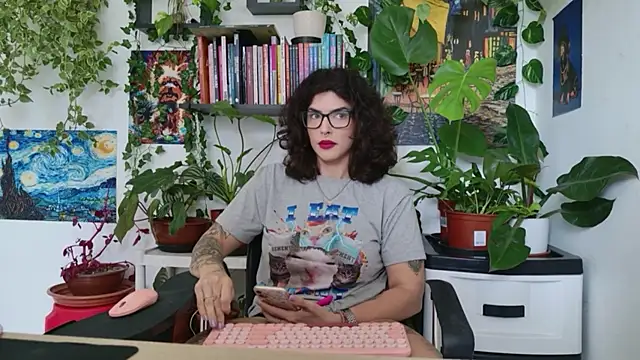 TaliMajesty online show from May 8, 10:40 am