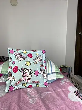 sandylau online show from March 4, 9:10 pm