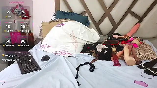 matureluna online show from March 19, 5:06 pm