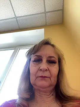 Irina2909xh online show from May 7, 8:40 am