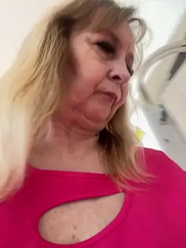 Irina2909xh online show from February 24, 12:15 pm