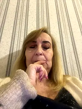 Irina2909xh online show from December 2, 12:51 pm