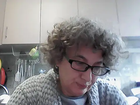 Sunnylarrah online show from September 25, 5:39 am