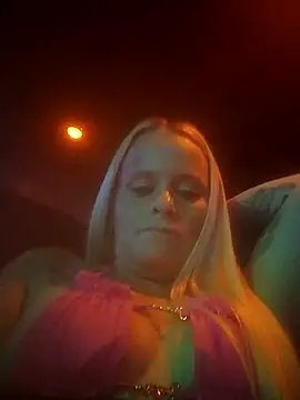 ssparrowk1986 online show from May 4, 12:14 am