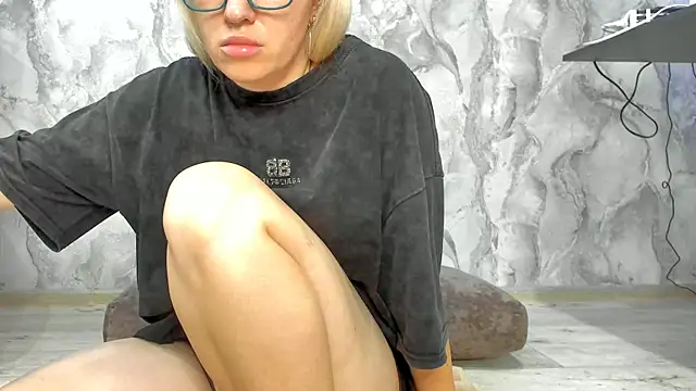 succubus online show from October 17, 3:59 pm