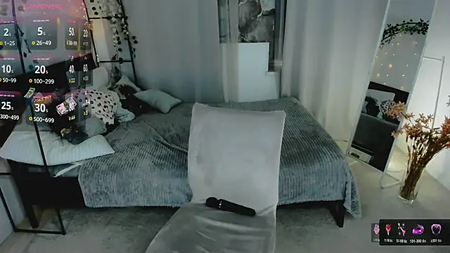 Alexa Lexi  online show from May 12, 11:17 am
