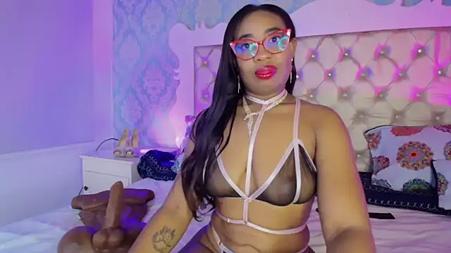 CaseyMoon online show from February 4, 12:52 pm