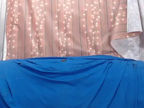 Venusluxodomme online show from May 11, 4:04 pm