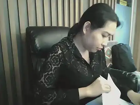 sara kimoo online show from October 8, 6:01 pm